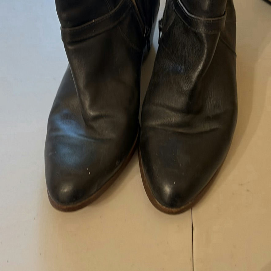 Hush Puppies Hat and Florsheim Boots - image 17 of 18