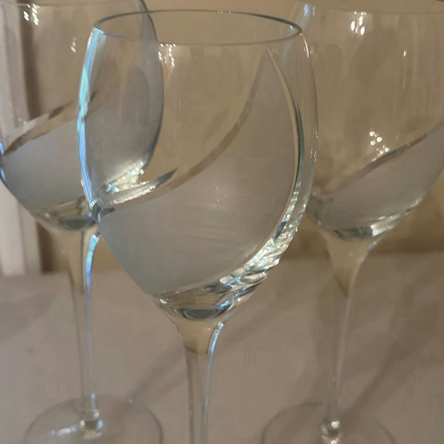 La Rochere Bee Goblets & Carafe, & Assorted Glassware - image 9 of 12
