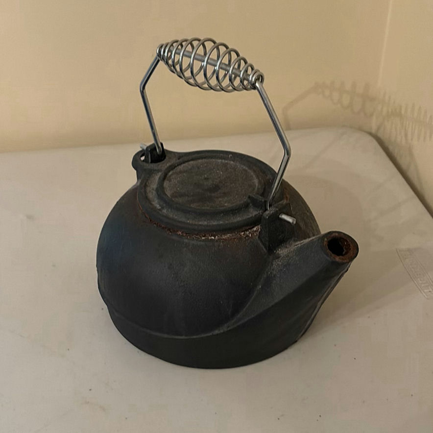 Cast Iron Skillet and Kettle - image 12 of 13