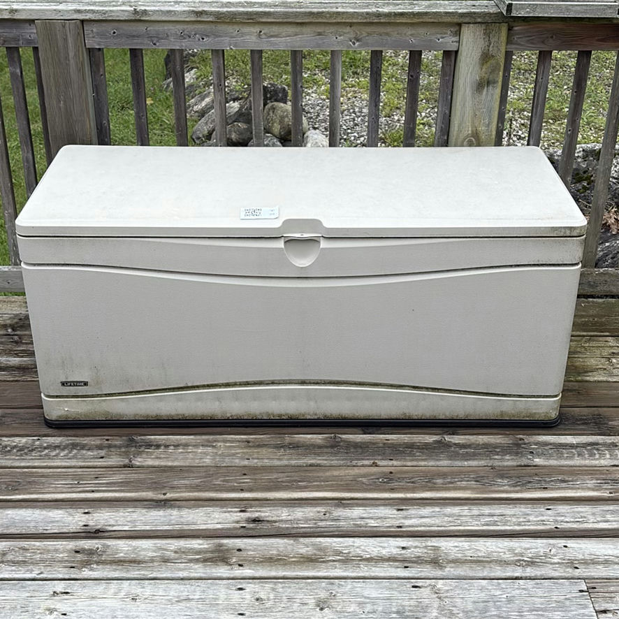 Lifetime Outdoor Storage Deck Box - image 1 of 12