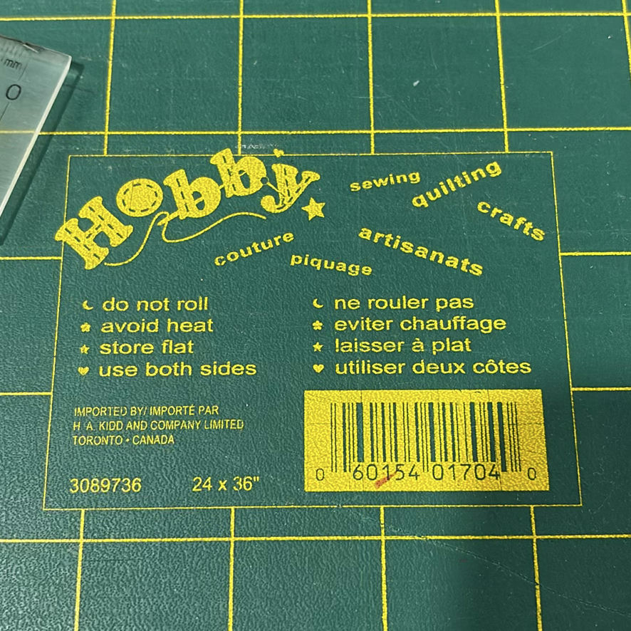 Fiskars Craft Punches, Templates, Rulers, and Rubber Stamp Set - image 8 of 11