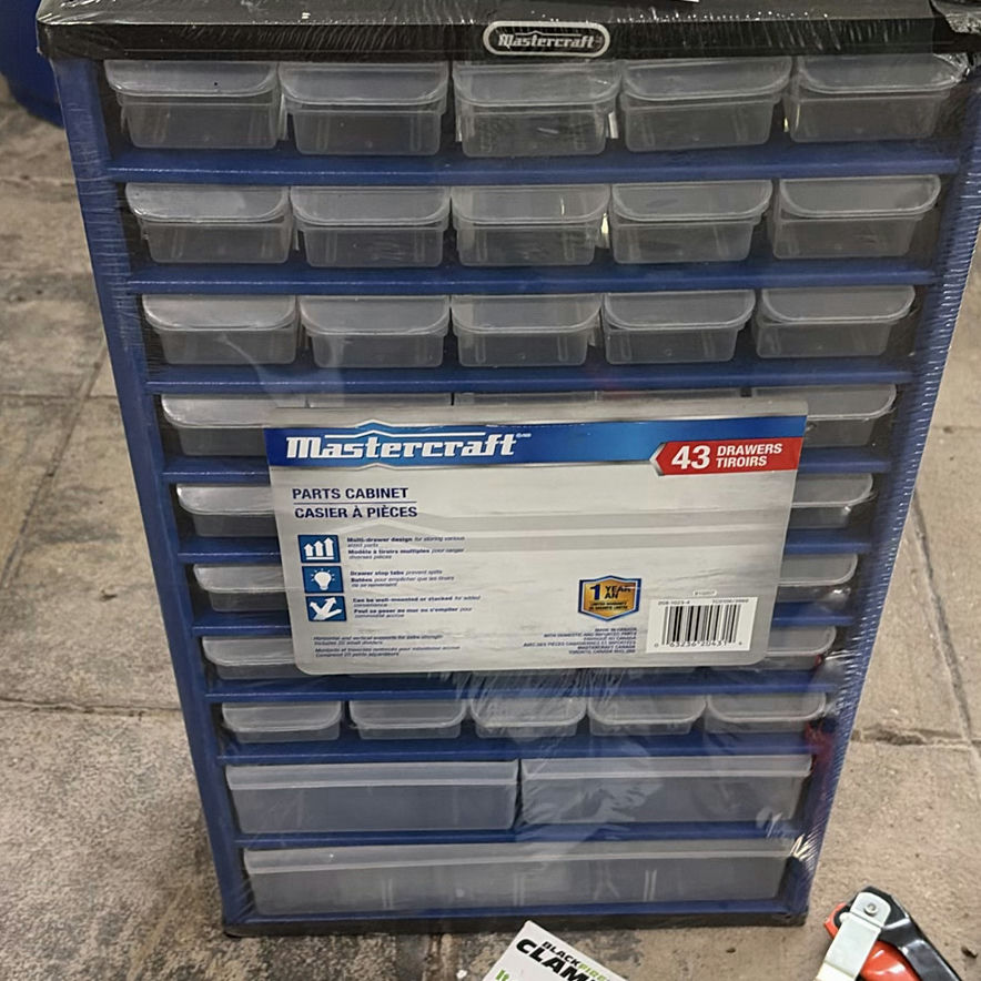 Mastercraft 43-Drawer Parts Cabinet, Hand Saws, and Blackfire Clamplight Worklight - image 2 of 6