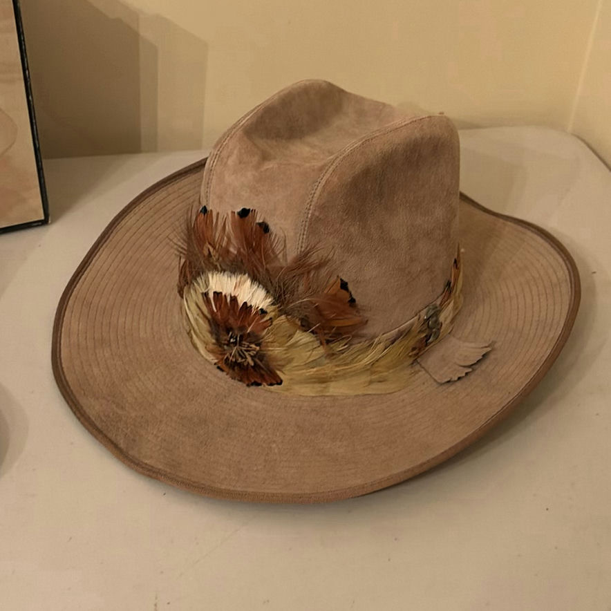 Hush Puppies Hat and Florsheim Boots - image 2 of 18
