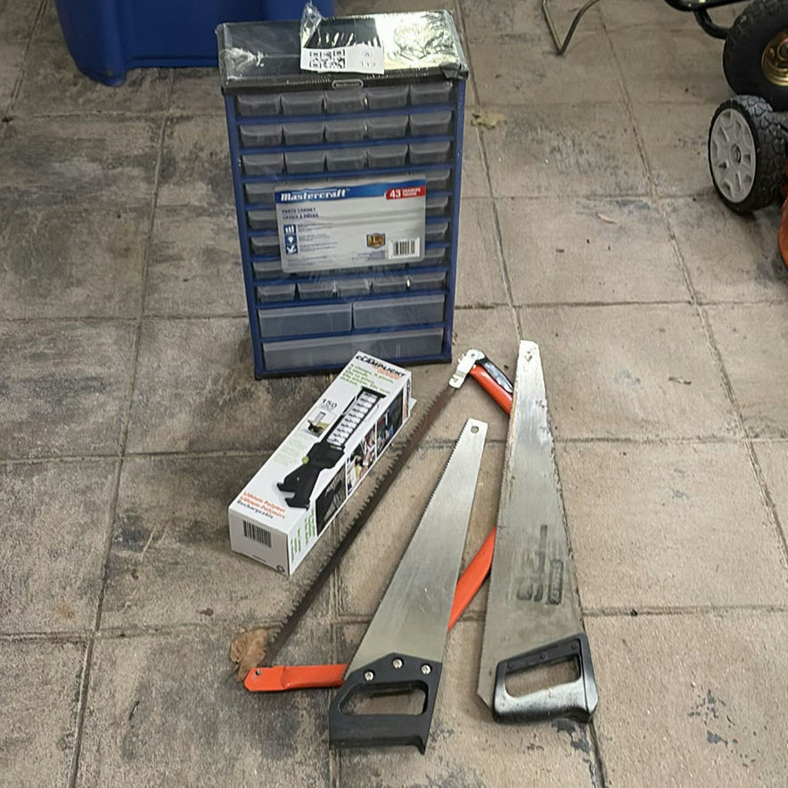 Mastercraft 43-Drawer Parts Cabinet, Hand Saws, and Blackfire Clamplight Worklight - image 1 of 6