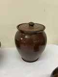 A Collection of Studio Pottery  - thumbnail 5 of 8