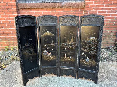 Asian Lacquered Divider - Image 1 of 4