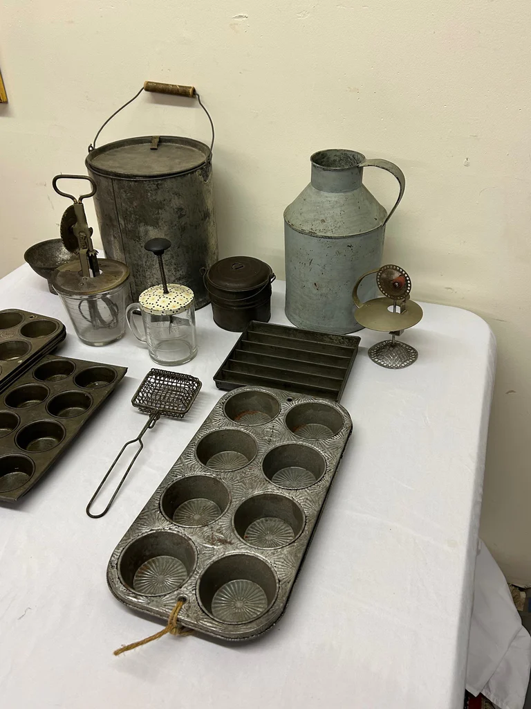 Country Kitchen Items - image 3 of 10