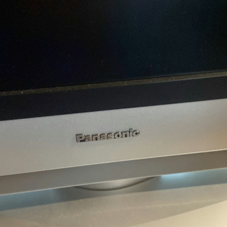 Panasonic TC-32LX60 LCD Television - image 2 of 4
