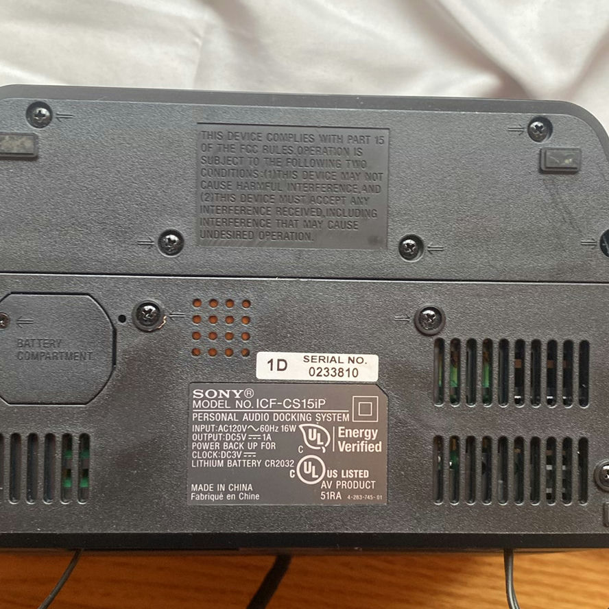 SONY iHome With Radio - image 5 of 5