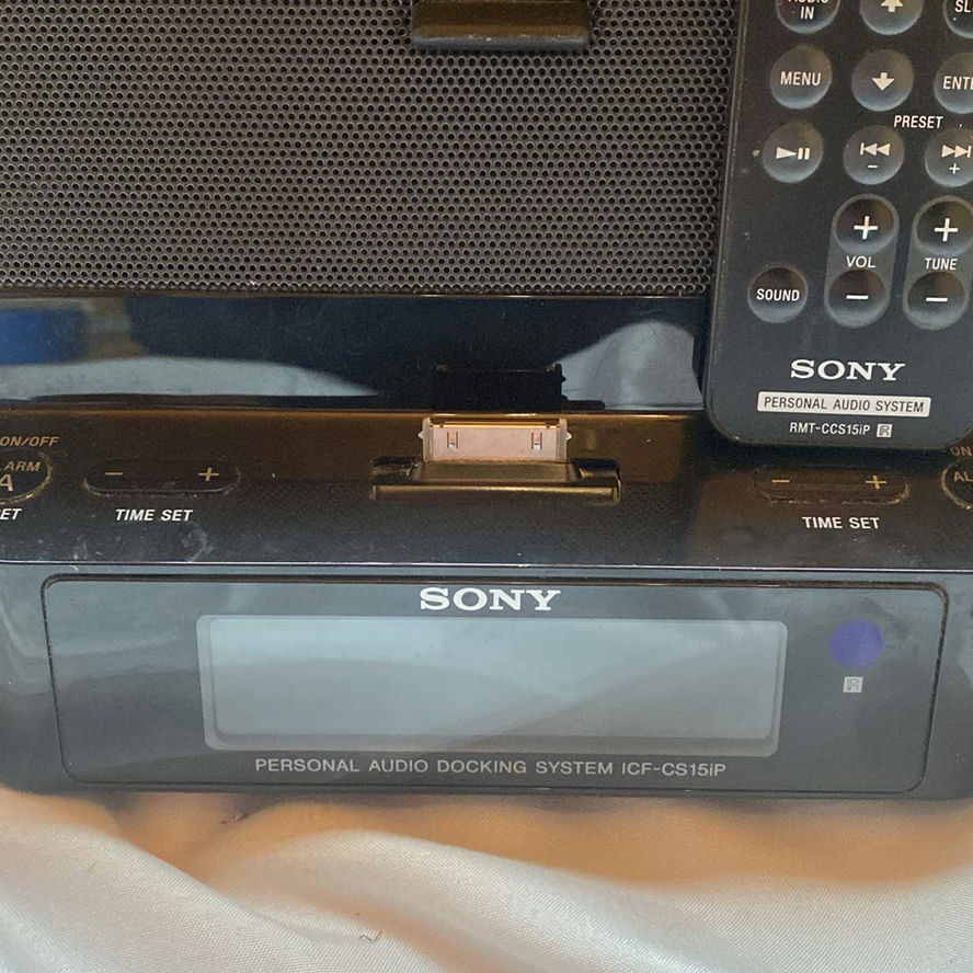 SONY iHome With Radio - image 2 of 5