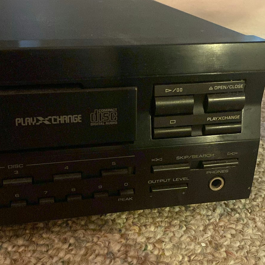 Yamaha CDC-765 Compact Disc Player - image 2 of 6