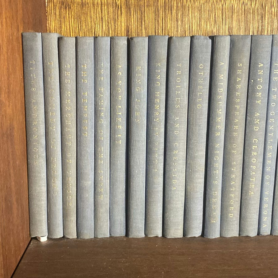 The Yale Shakespeare Hardcover Book Collection - image 1 of 6