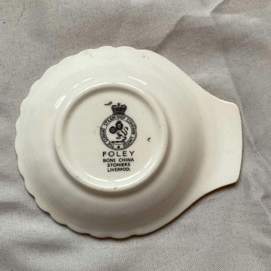 Foley Bone China Shell-Shaped Dishes - image 2 of 4