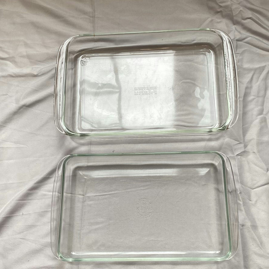 Pyrex Baking Dishes - image 3 of 3