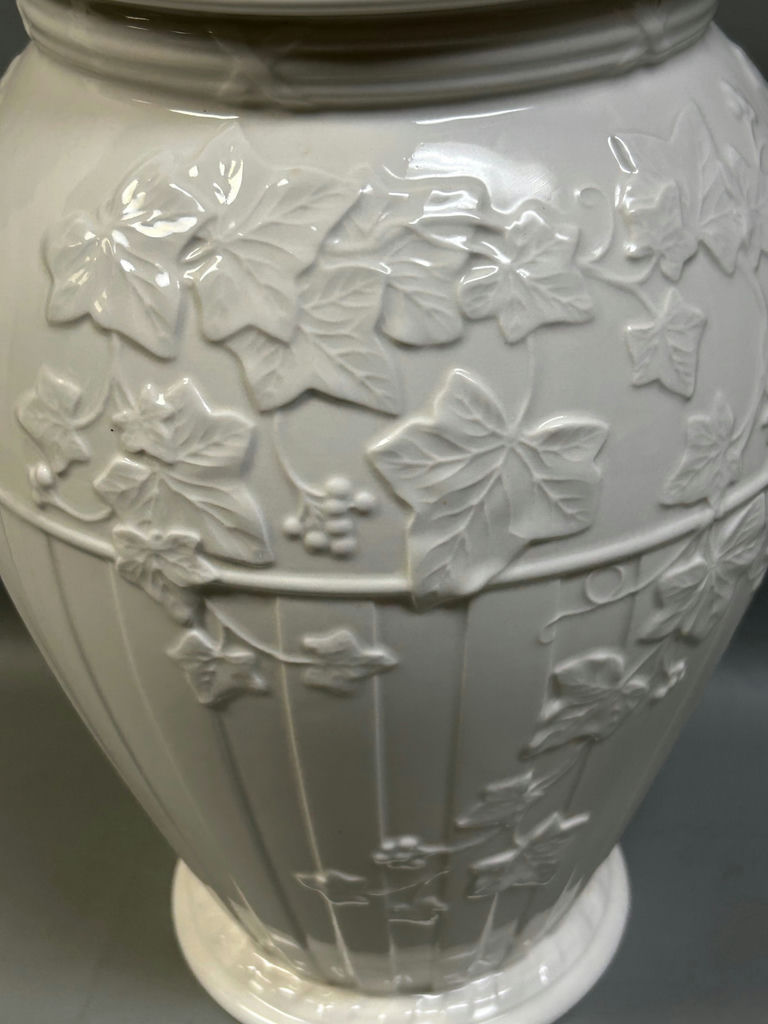 Wedgwood Doric Ivy  Flower Vase Large  - image 4 of 8
