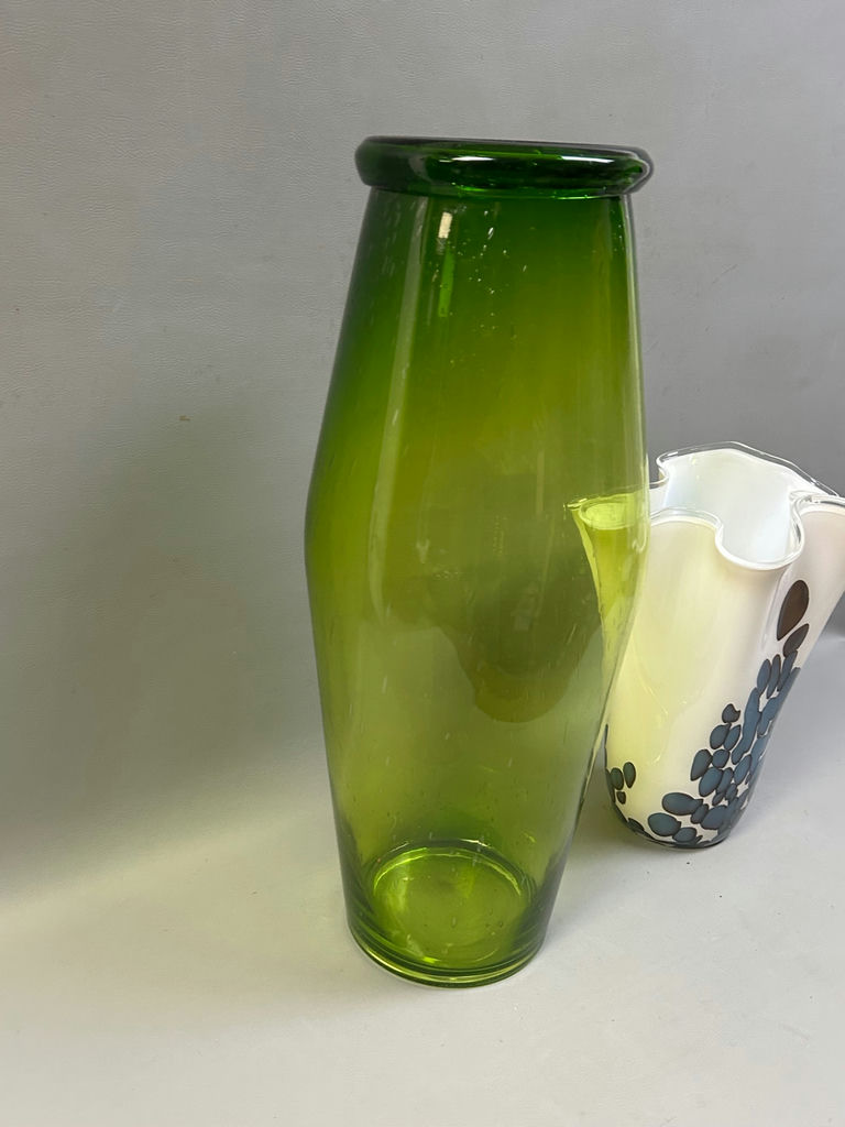 Hand Blown Art Glass Flower Vases - image 4 of 12
