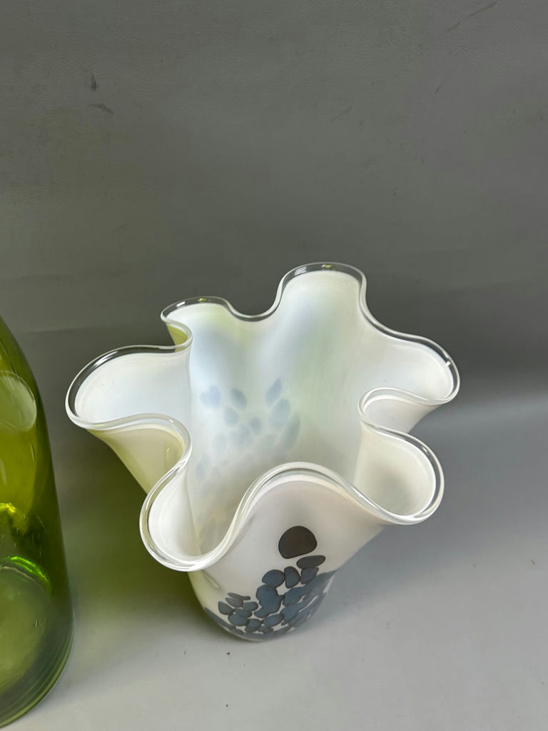Hand Blown Art Glass Flower Vases - image 5 of 12