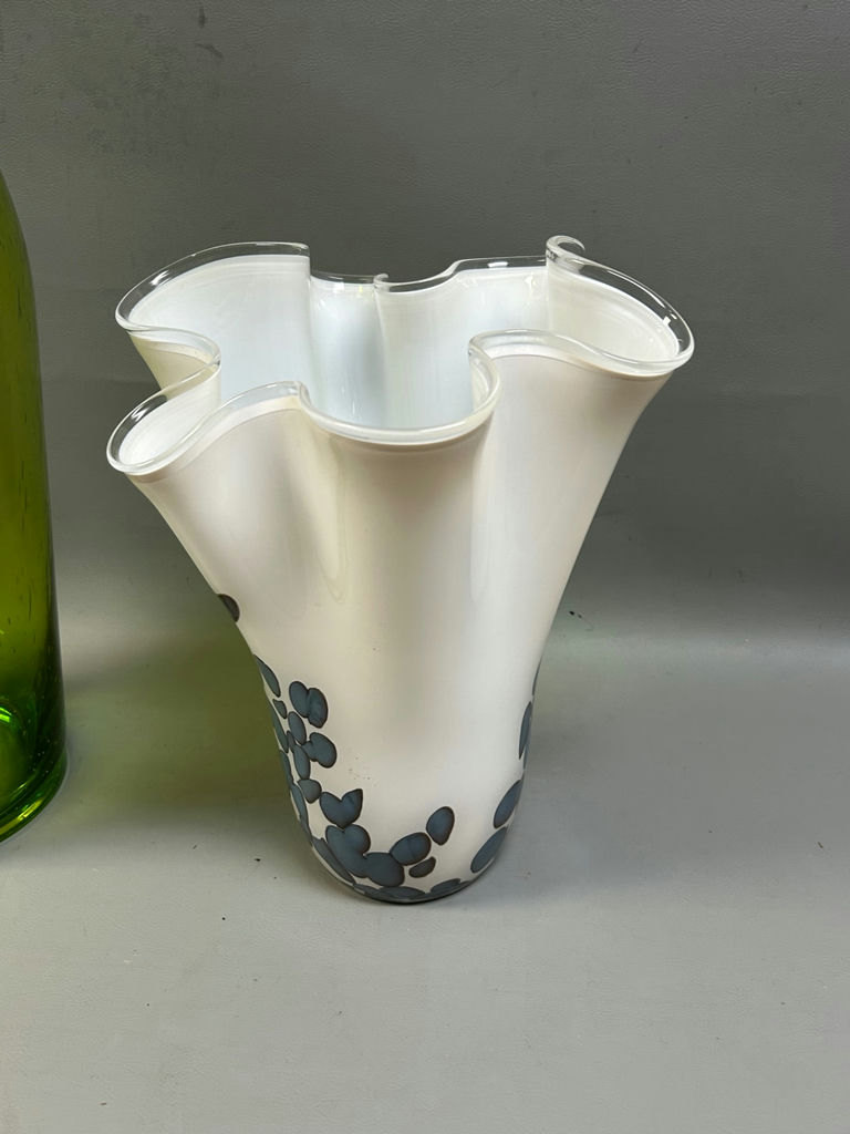 Hand Blown Art Glass Flower Vases - image 7 of 12