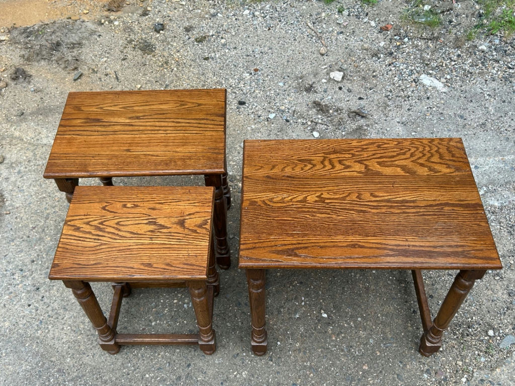 Ethan Allen Solid Oak Nesting Tables 3 - image 6 of 7
