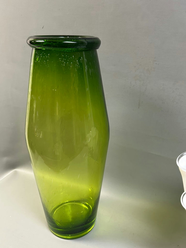 Hand Blown Art Glass Flower Vases - image 8 of 12