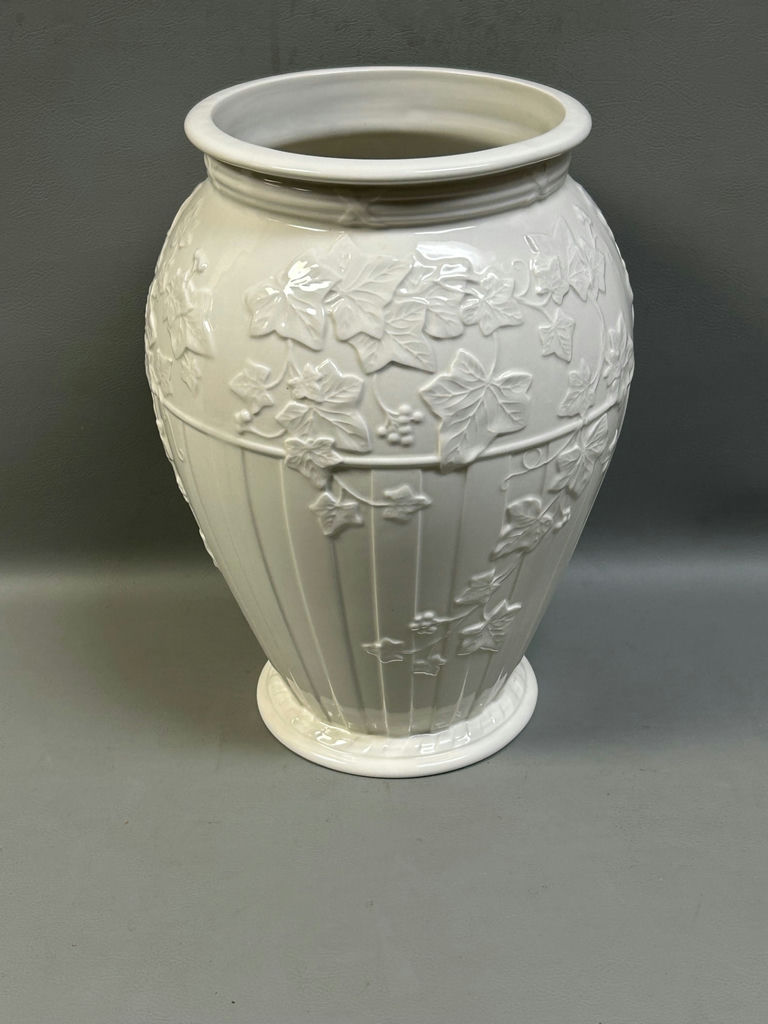 Wedgwood Doric Ivy  Flower Vase Large  - image 3 of 8