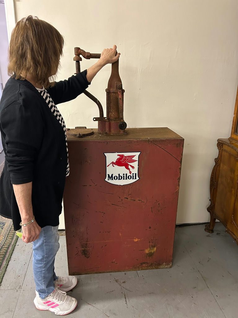 Mobile Vintage Oil Lubester Gas Pump 5 feet High - image 2 of 9
