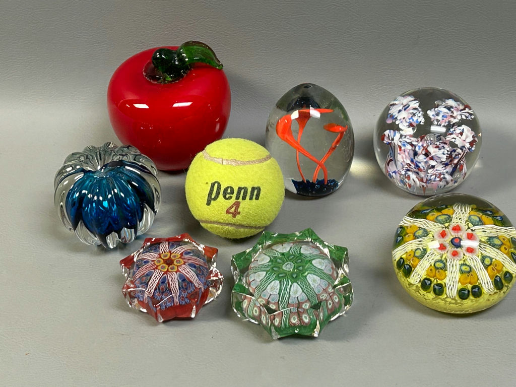 Art Glass Paperweights - image 2 of 9