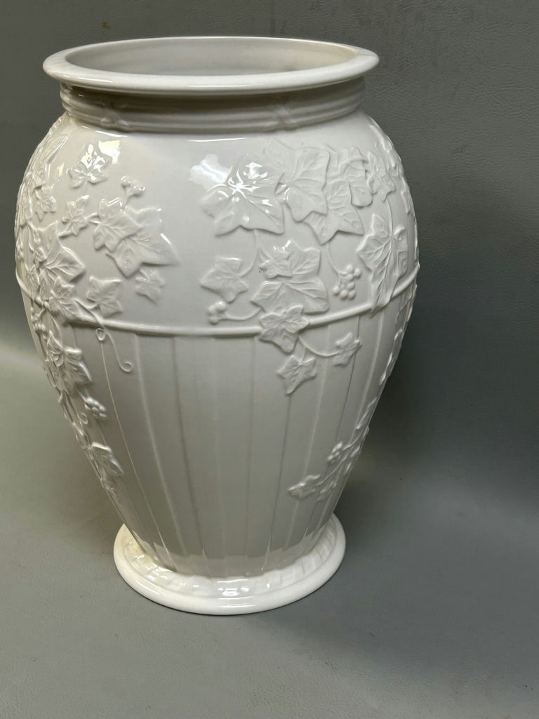 Wedgwood Doric Ivy Flower Vase Large - image 7 of 8
