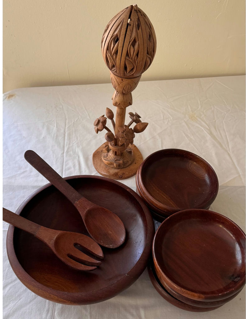 Set of wooden bowls with spoons and a carved ornamental egg - image 3 of 3
