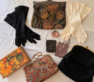 Vintage gloves, purses, and jewelry boxes - Image 1 of 8