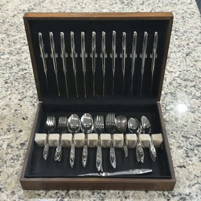 Vintage Oneida Community Stainless Steel flatware set in Wooden Case - Image 1 of 7