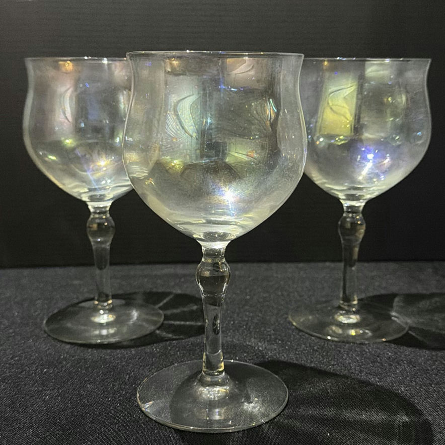 Set of clear stemmed goblet glasses - image 3 of 3