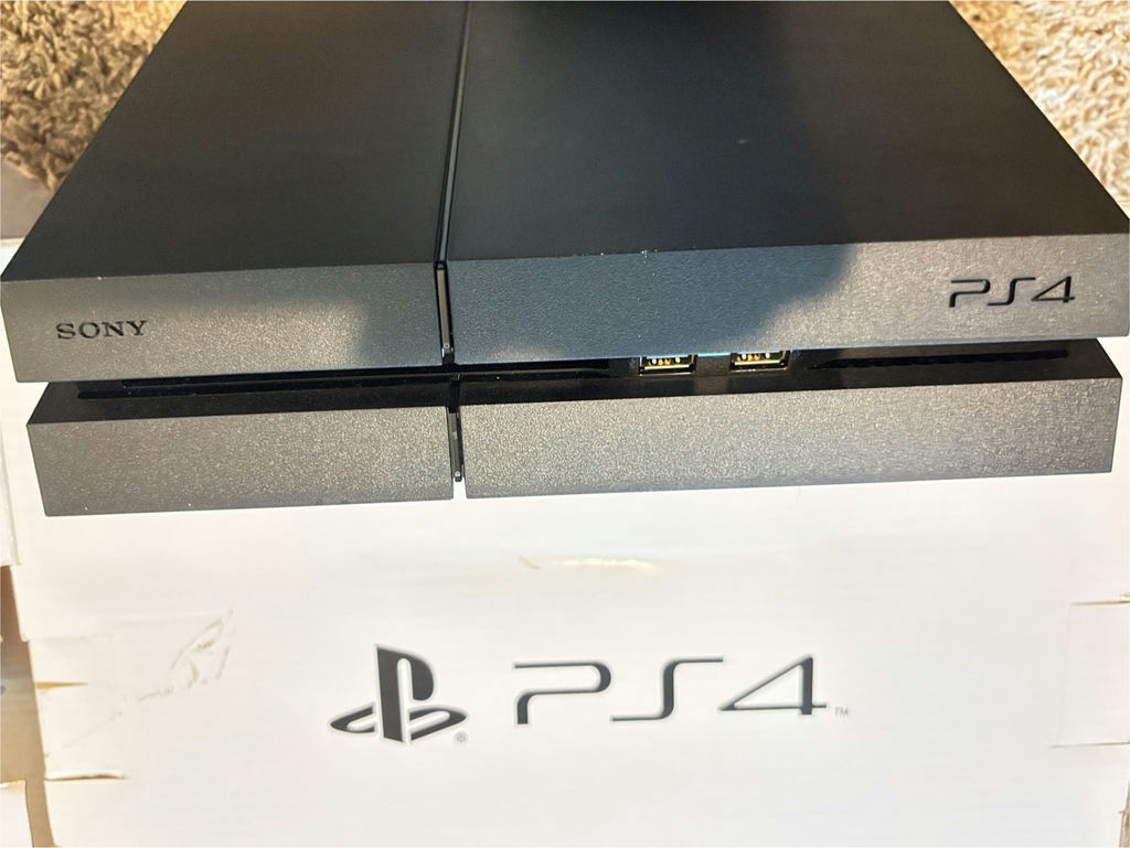 PlayStation 4 Console (Original/Fat Model) — Black - image 10 of 10