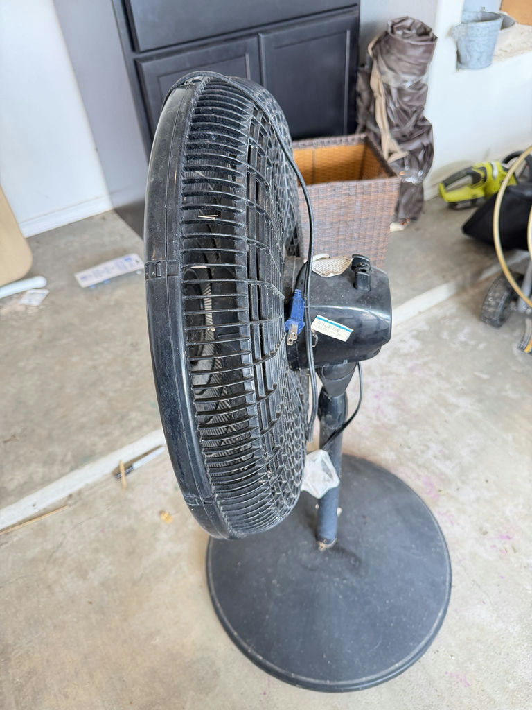 Lasko 16–18in Black Pedestal / Floor Fan, Oscillating & Adjustable - image 3 of 3