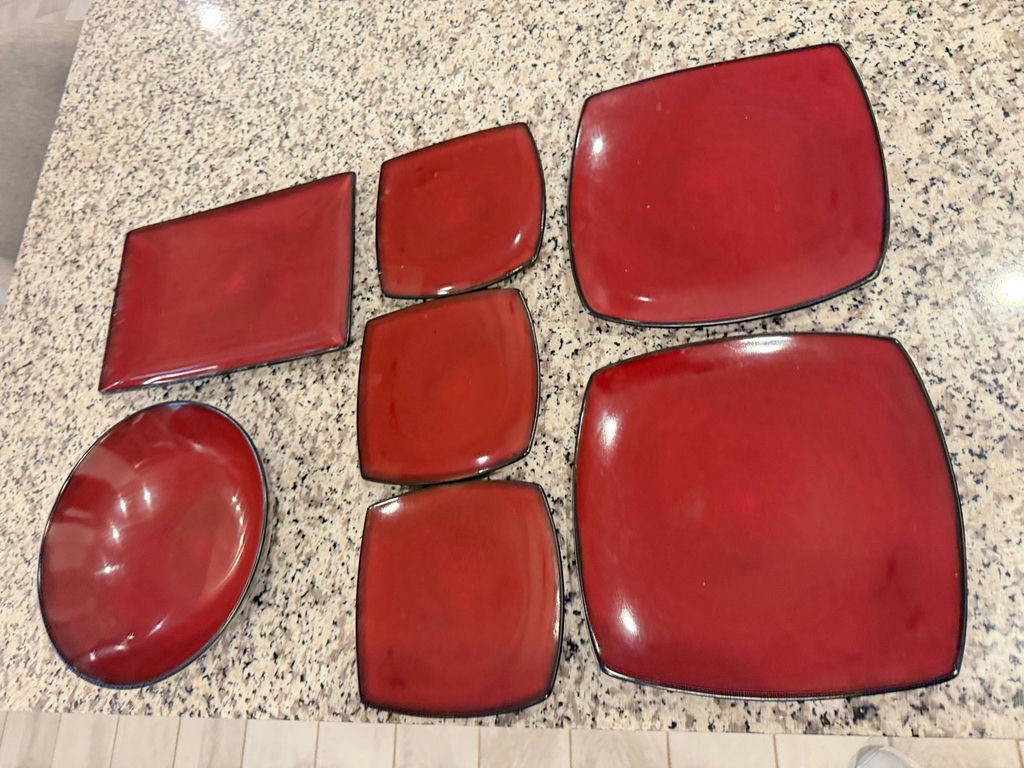 Gibson Everyday Red Reactive Glaze 7-Piece Dinnerware Set - image 3 of 6