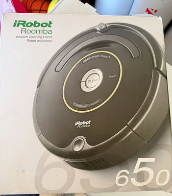 iRobot Roomba 650 Robot Vacuum - Image 1 of 6