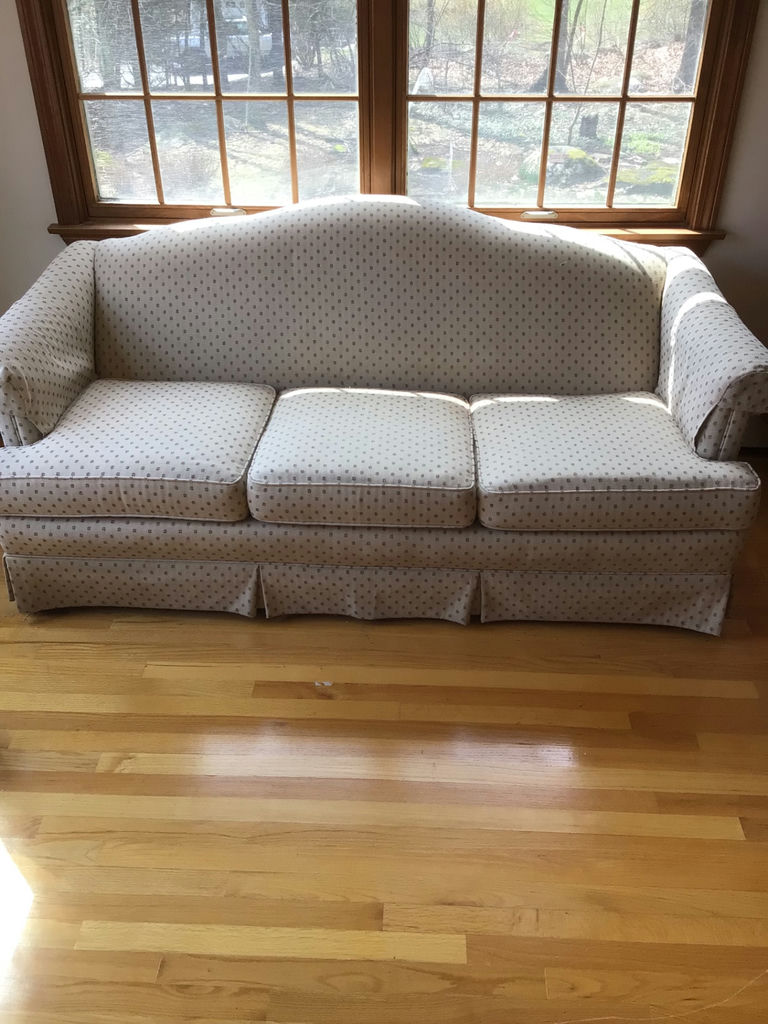 Beige patterned sofa - image 1 of 4