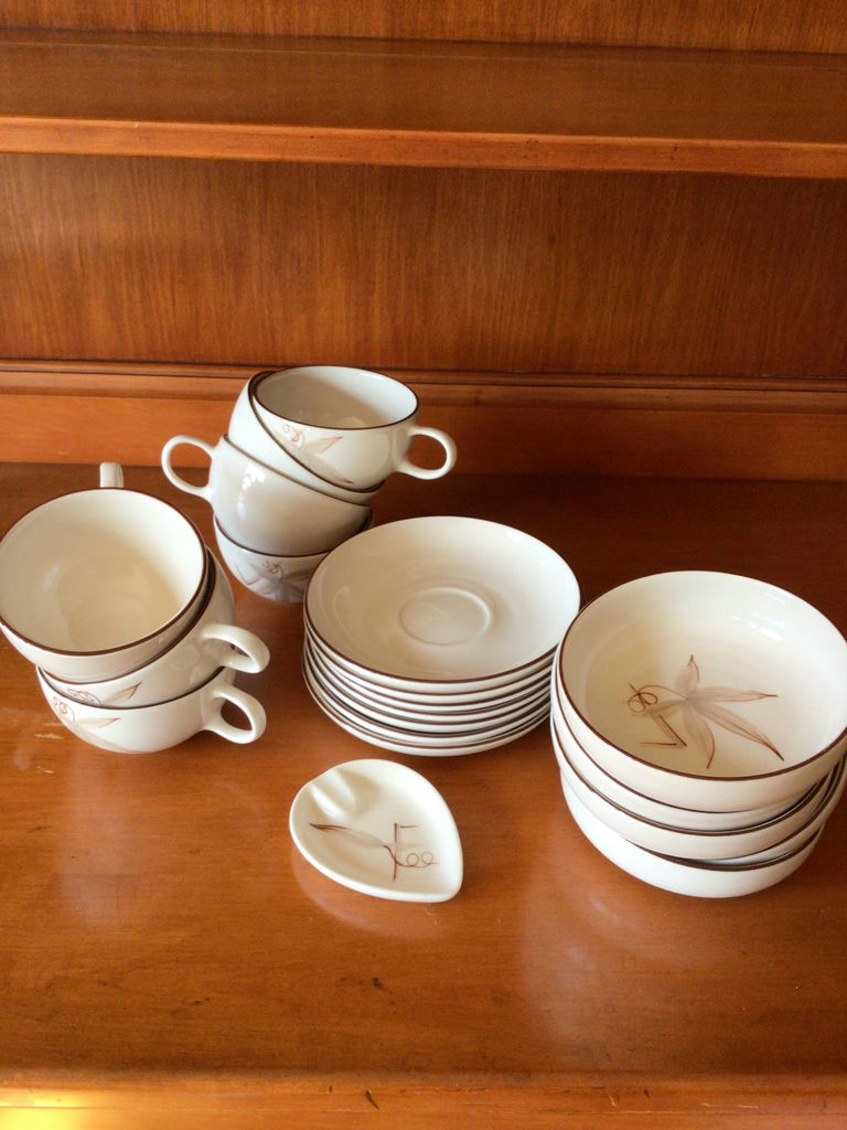 Winfield White ceramic dishware set with brown trim - image 1 of 4