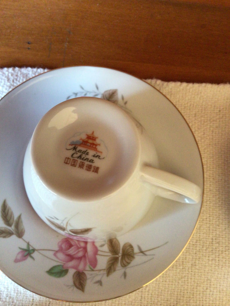 Set of vintage floral teacups and saucers - image 6 of 6