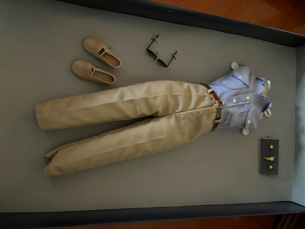 Princess Diana’s casual shirt, pants and accessories - image 1 of 1