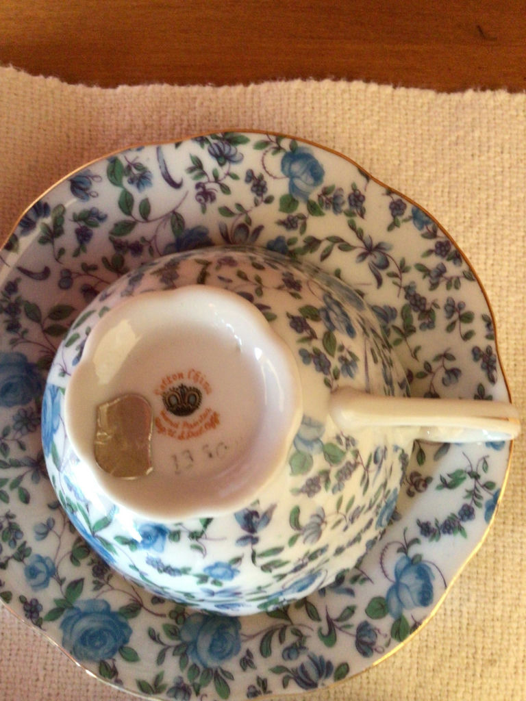 Floral china teacup and saucer set - image 5 of 6