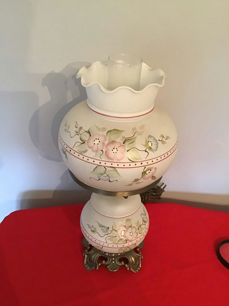 Vintage hurricane lamp - image 1 of 1