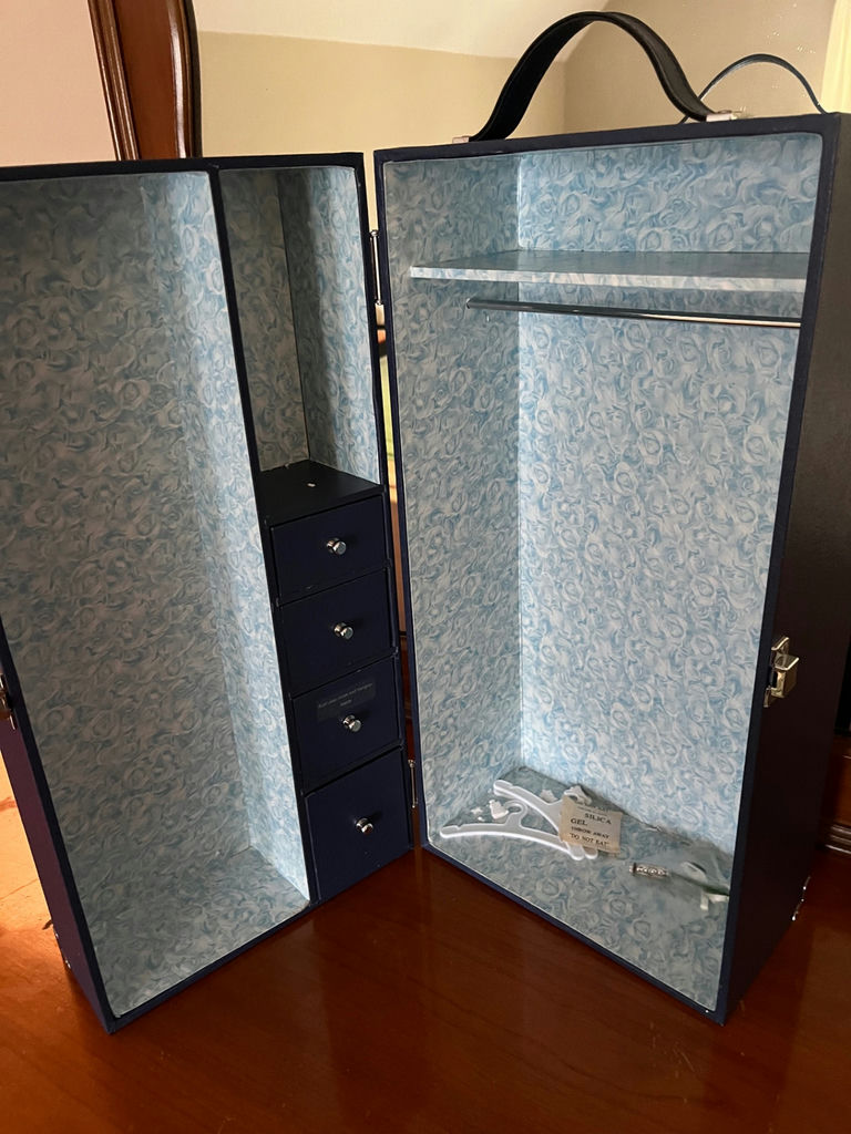 Princess Diana’s clothing trunk - image 2 of 3