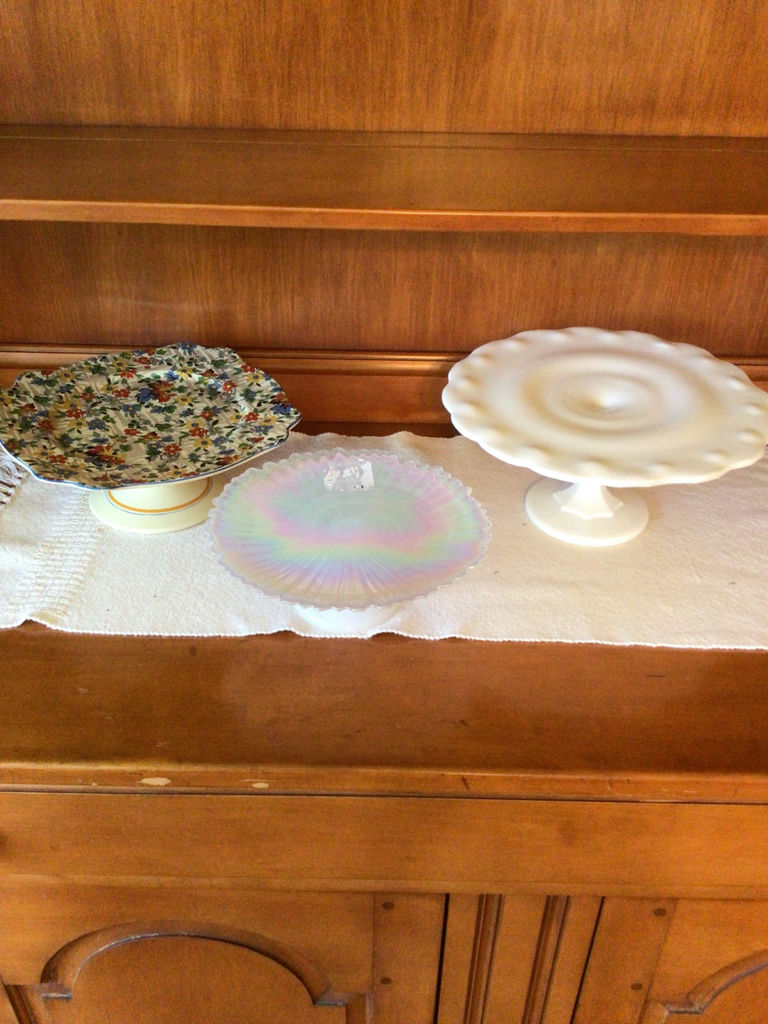Floral patterned plate on pedestal, iridescent glass plate, and white pedestal cake stand - image 1 of 5