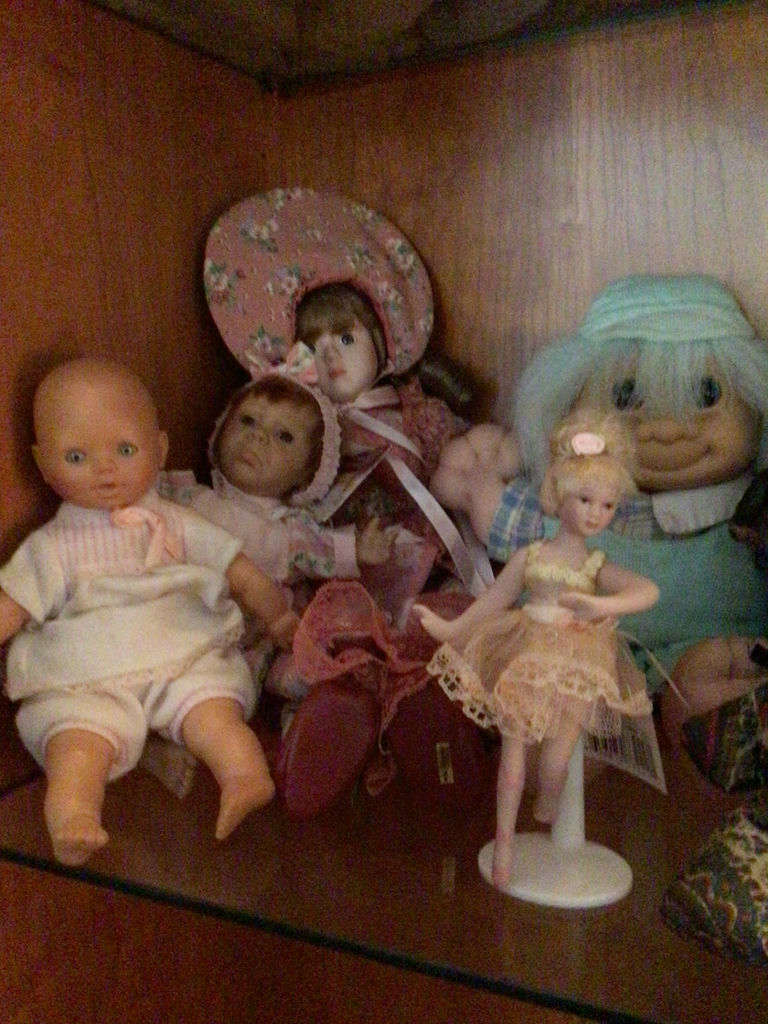 Mixed doll collection - image 4 of 6