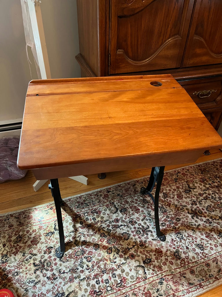 Height-adjustable wooden school desk with storage - image 1 of 3