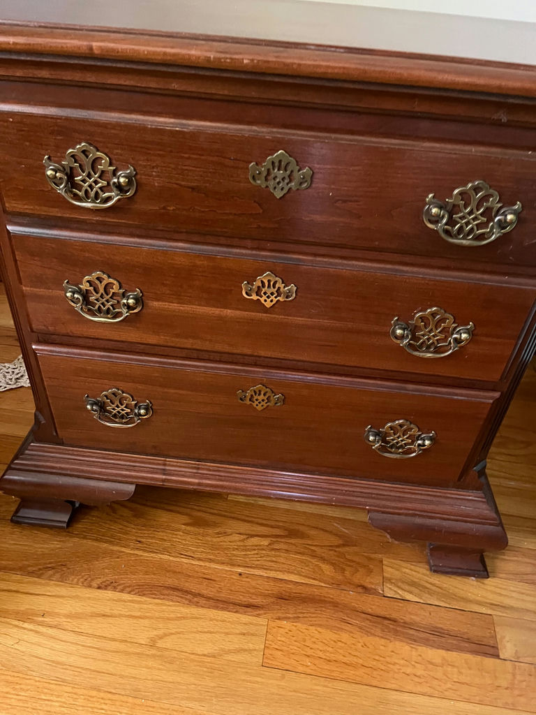 Antique-style wooden 3 drawer night stand with brass hardware. 16x24 1/2 x 25 - image 2 of 2