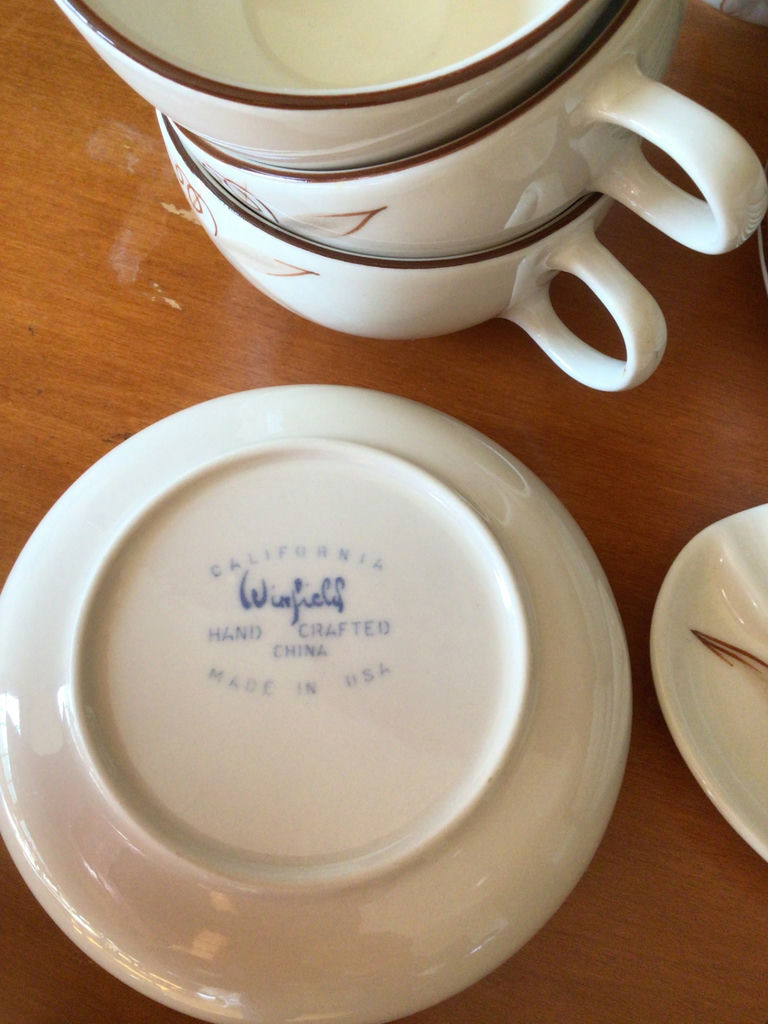 Winfield White ceramic dishware set with brown trim - image 4 of 4