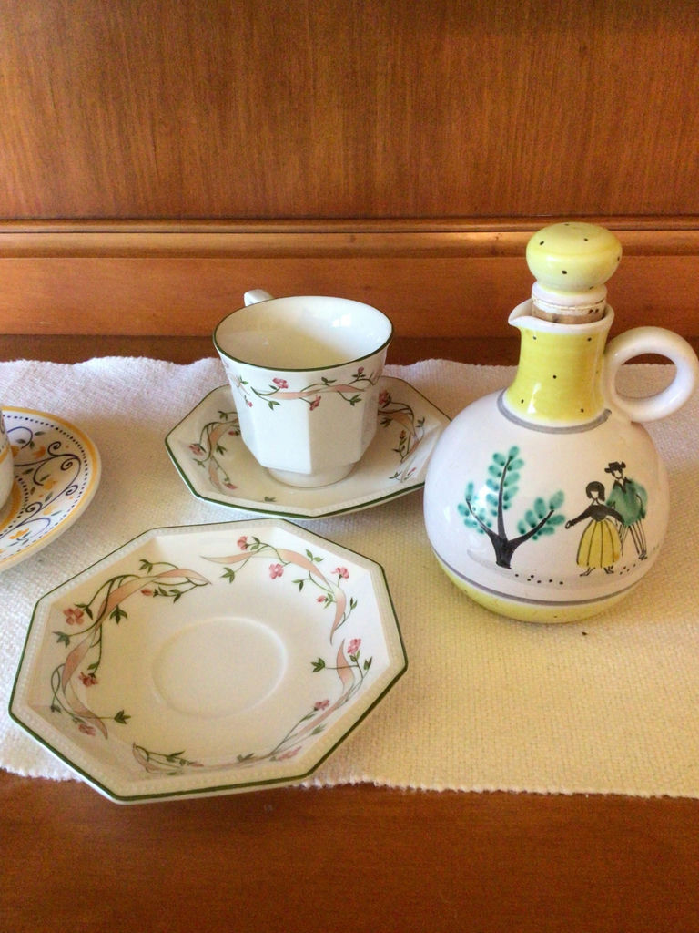 Floral ceramic tea set with decanter - image 3 of 6