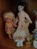 Dolls, figurines and ceramic collectibles - thumbnail 2 of 7